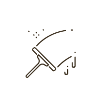 Ein Fensterschaber entfernt Wassertropfen von einer glatten Oberfläche, symbolisiert Sauberkeit und Effizienz.